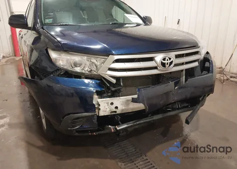 2011 Toyota Highlander Base V6 из США, поврежденный, VIN 5TDBK3EH6BS069827